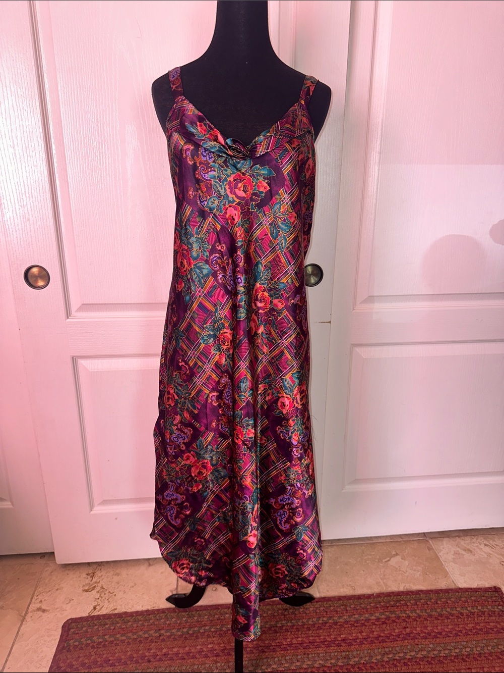 VTG CALIFORNIA DYNASTY PLAID Floral Satin Slip Dress in Deep Purple - Picture 1 of 5